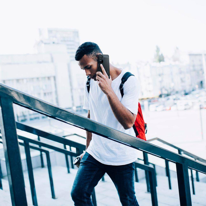 Spigen Rugged Armor XIAOMI POCO F4 MATTE NEGRO