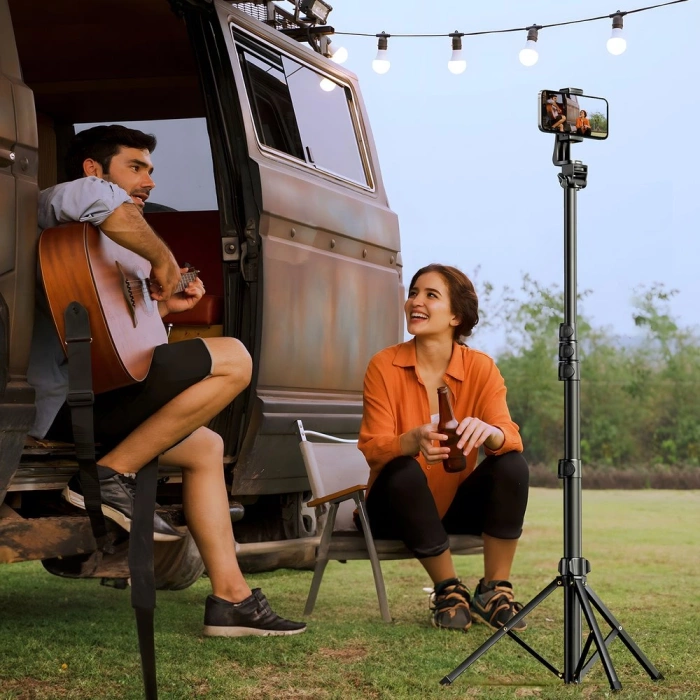 Ugreen LP680 Selfie-Stick mit Ständer und Bluetooth-Fernbedienung 1,8 m – Schwarz