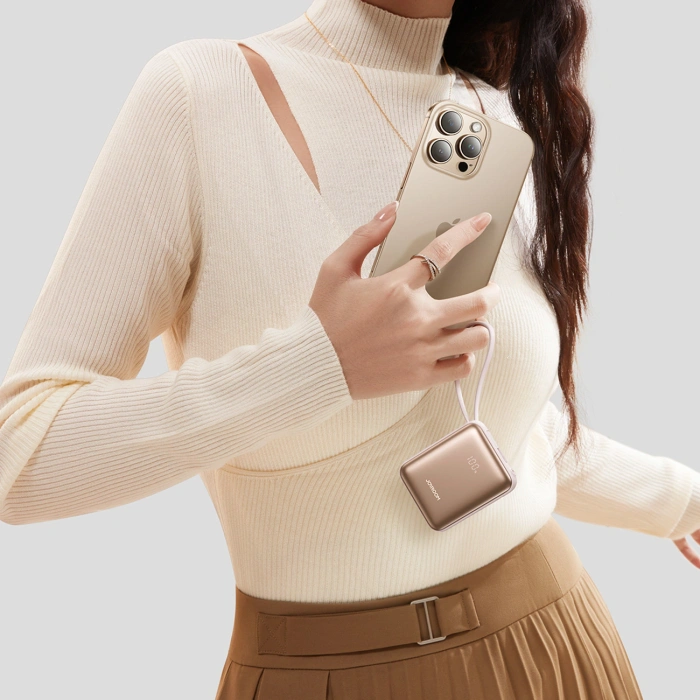 Powerbank Joyroom JR-PBF27 22,5W 10000mAh z dwoma wbudowanymi kablami - złoty