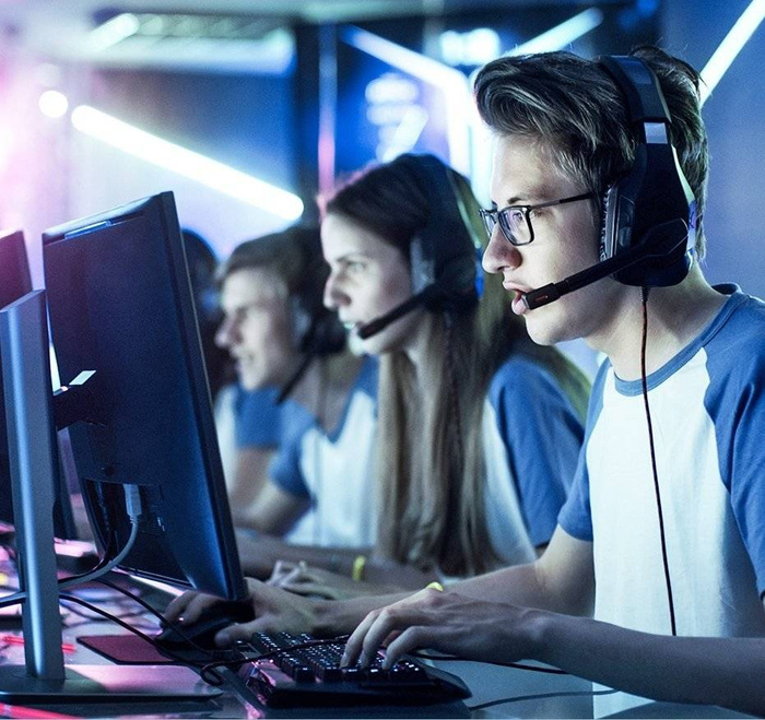 Ugreen kabel internetový síťový kabel Ethernet patchcord RJ45 Cat 8 T568B 2m černý (70329)