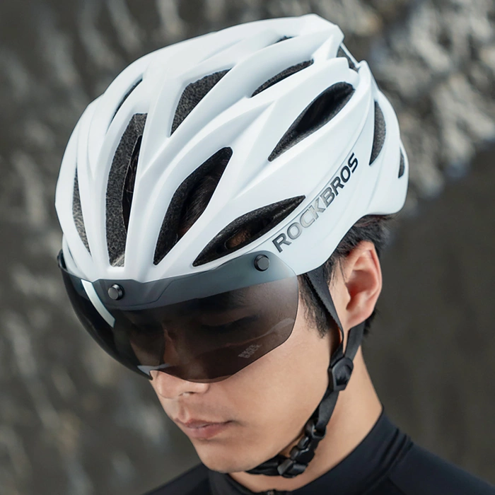 Rockbros Fahrradhelm mit Visier, abnehmbarer UV-Brille, Unisex, glänzend – Weiß