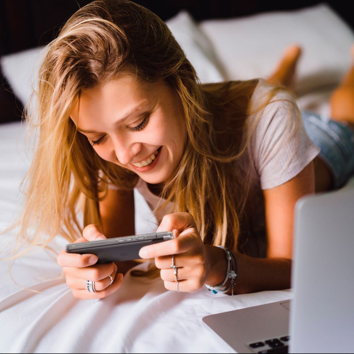 Pouzdro Spigen Ultra Hybrid Google Pixel 6a Crystal Clear