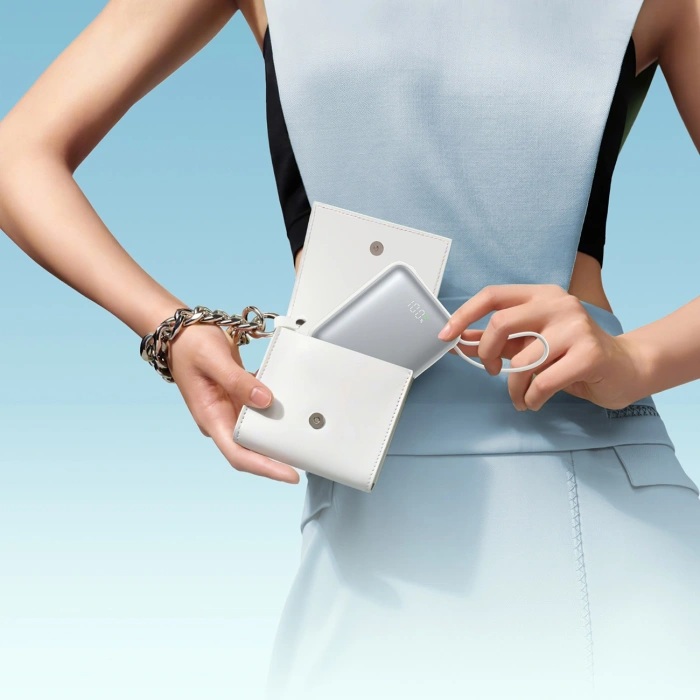 Powerbank Joyroom JR-PBF27 10000mAh 22.5W z wbudowanymi kablami USB-C i Lightning - biały