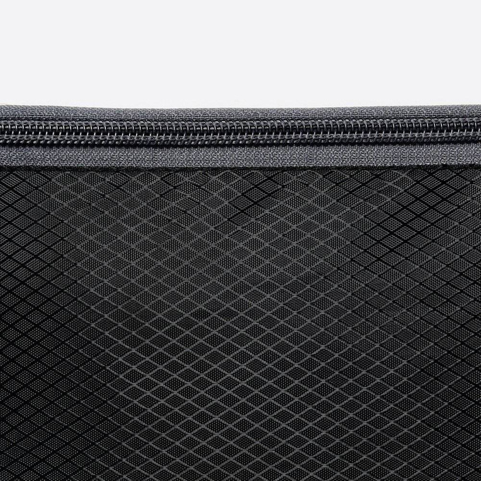 Ceinture de course pochette à reins sur coque sur téléfono portable avec une sortie sur casque noir