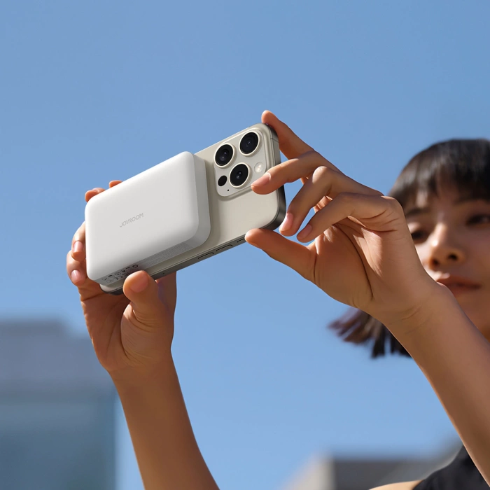 Powerbank Joyroom JR-W020 20W 10000mAh MagSafe + kabel USB-C - USB-C 0.25m - biały