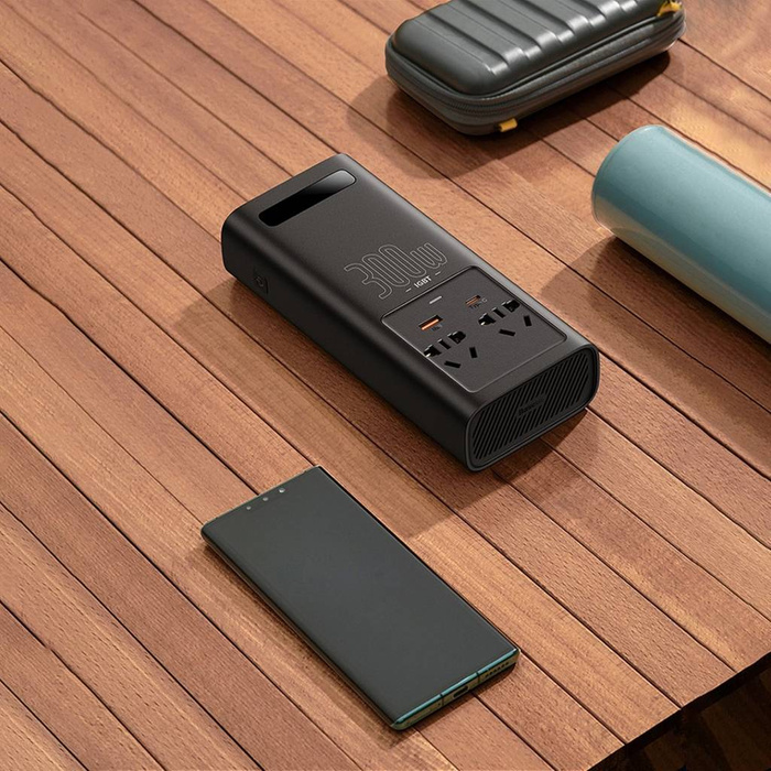 Onduleur de voiture Baseus IGBT 300W 220V (prise CN / EU) noir (CGNB010101)