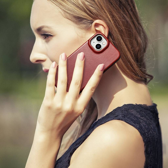 iCarer CE Oil Wax Premium Leather Folio Case Custodia in pelle per iPhone 14 Plus Flip Magnetic MagSafe rosso (AKI14220707-RD)