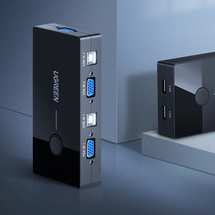 UGREEN 2-portový prepínač VGA KVM čierny