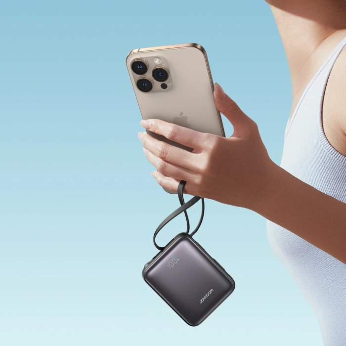 Powerbank Joyroom JR-PBF27 10000mAh 22.5W z wbudowanymi kablami USB-C i Lightning - czarny