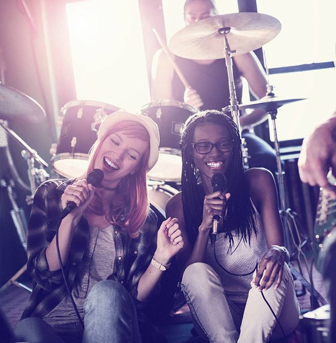 Cavo audio Ugreen cavo mini jack da 3,5 mm - 2RCA 2 m nero (AV116 10584)