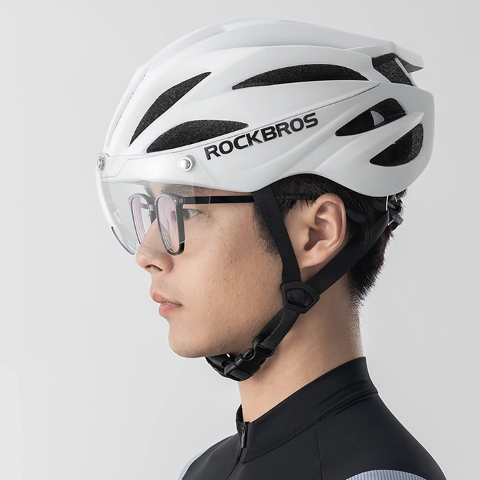 Rockbros Fahrradhelm mit Visier, abnehmbarer UV-Schutzbrille, Unisex – Braun