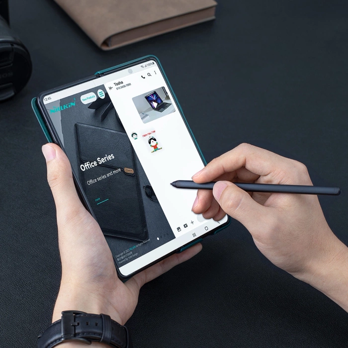 Skórzane etui z klapką i osłoną aparatu do Samsung Galaxy Z Fold 5 Nillkin Qin Leather Pro - zielone