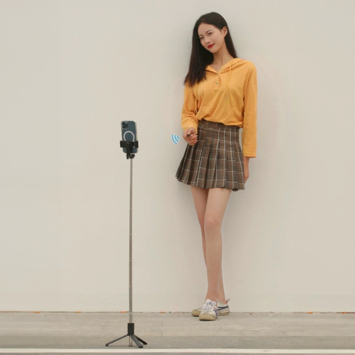 Selfie-Stick WHS1Y Teleskopstativ 1 m mit Telefonhalter – Schwarz