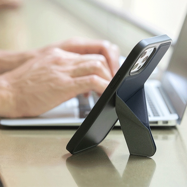 Uniq pouzdro Transforma iPhone 12 Pro Max 6,5&quot; šedá / uhlově šedá