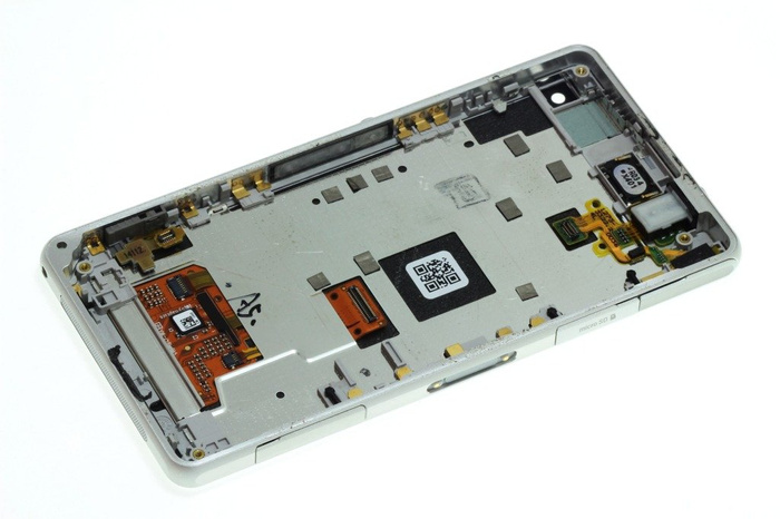 KIJELZÉS SONY Xperia Z1 Compact Grade B ezüst hibával eredeti érintéssel