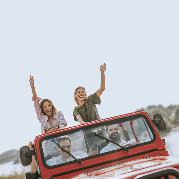 Ugreen Trasmettitore FM Bluetooth 5.0 Caricabatteria da auto MP3 3x USB TF micro SD 4.8 A nero (CD229)