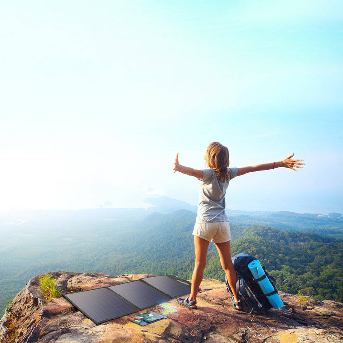 Choetech skládací solární nabíječka 120W 1 x USB typu C / 2 x USB typu A (SC008)