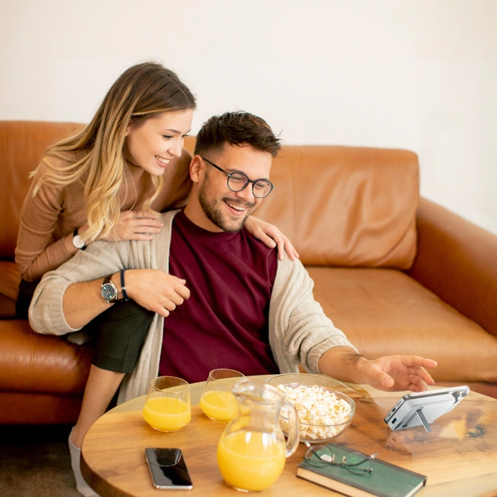 Powerbank Wozinsky WLWP-10KA0Y3WS 22,5W PD Qi2 10000 mAh, z podstawką, 1x USB-A, 1x USB-C - biały