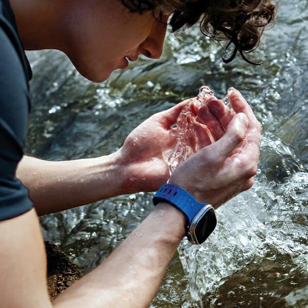 Pasek UNIQ Stride Apple Watch Series1/2/3/4/5/6/7/8/9/SE/SE2 38/40/41mm FKM Rubber Strap khaki/pale khaki