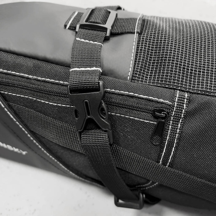 Wozinsky borsa da sella per bicicletta spaziosa borsa da sella grande 12l nero (WBB9BK)