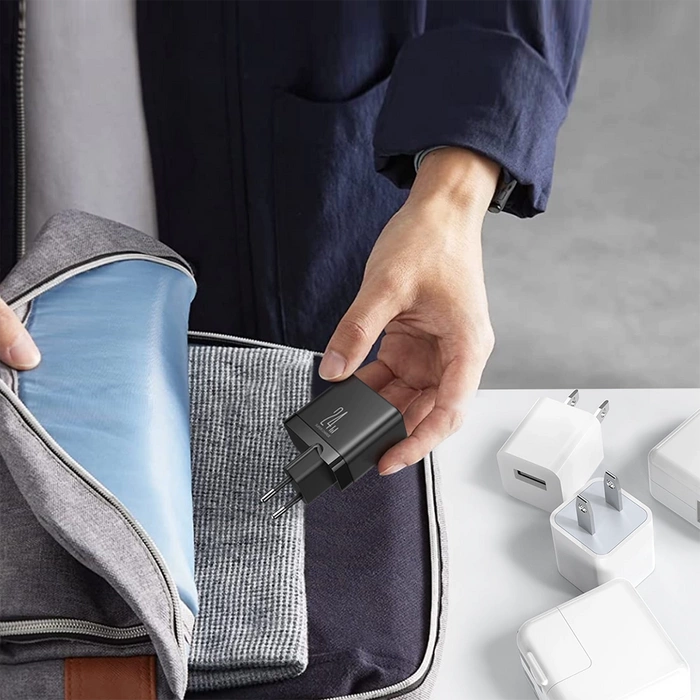 Joyroom JR-TCN03 4xUSB-A 24W 4.8A mains charger - black