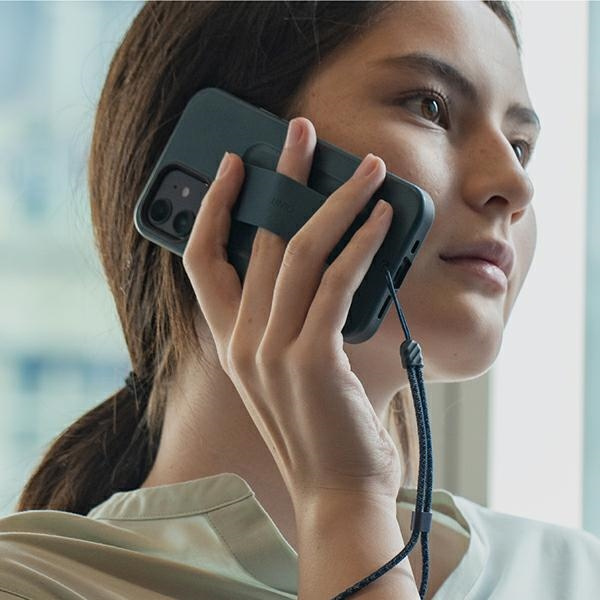 Uniq Hülle Heldro iPhone 12 Pro Max 6,7 &quot;weiß / Naturfrost Antimikrobiell