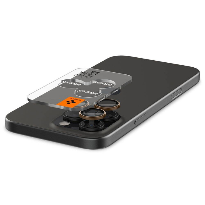 Spigen IPhone PROTECTEUR DE CAMERA OPTIK PRO GLAS.TR "EZ FIT" PROTECTEUR DE CAMERA 2-PACK 16 PRO / PRO MAX DESERT TITANIUM