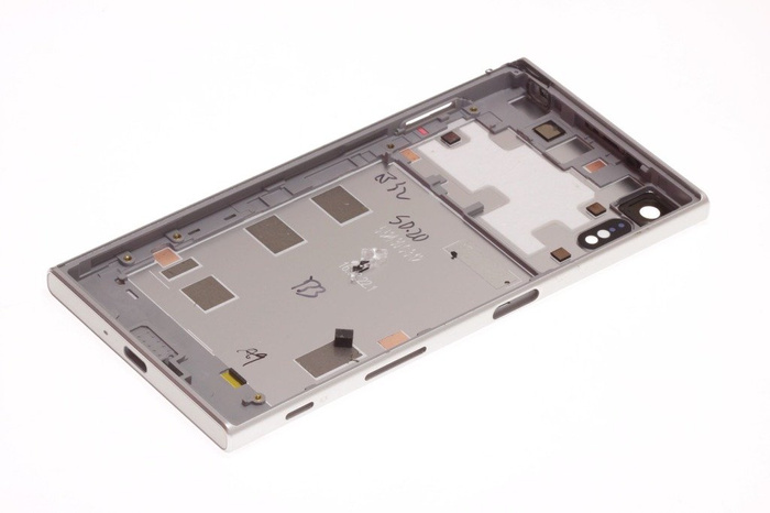 Original SONY Xperia XZ Silber Grad A Akku Türklappe