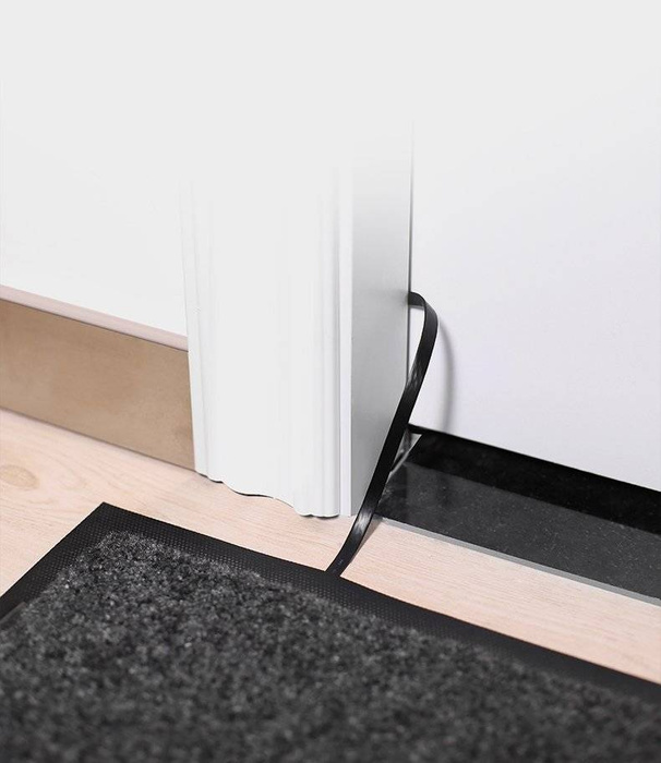 Ugreen plochý kabel Internet Síťový kabel Ethernet Patchcord RJ45 Cat 6 UTP 1000 Mb/s 3 m černý (NW101 50186)