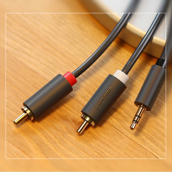 UGREEN AV102 2x RCA (Cinch) jack 3.5 mm 2m cavo (nero)