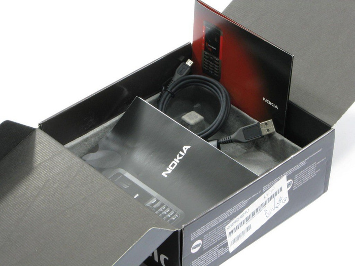 NOKIA 5310 Xpressmusic CD box  Manual