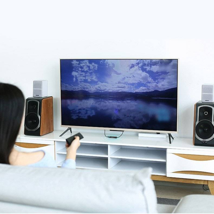 Ugreen Bluetooth 4.2 adó vezeték nélküli audioadapter 3,5 mm-es mini jack fekete (40761 CM107)