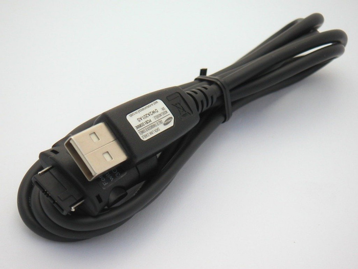  USB SAMSUNG I760 ZX20 ZX10 Z320I Original
