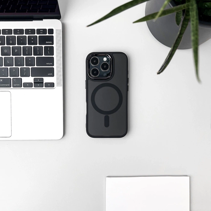 Magnetic Collection MagSafe iPhone 16 Case - Black