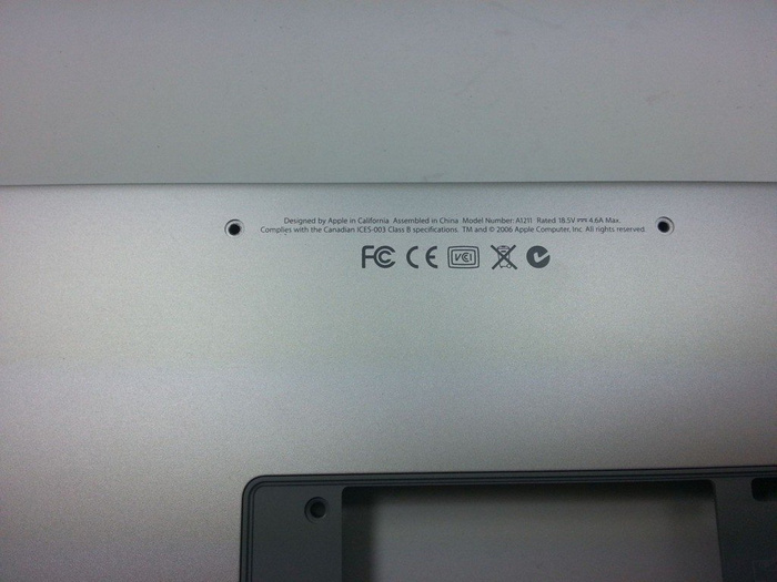 APPLE Macbook Pro A1150 Boîtier inférieur véritable Grade B