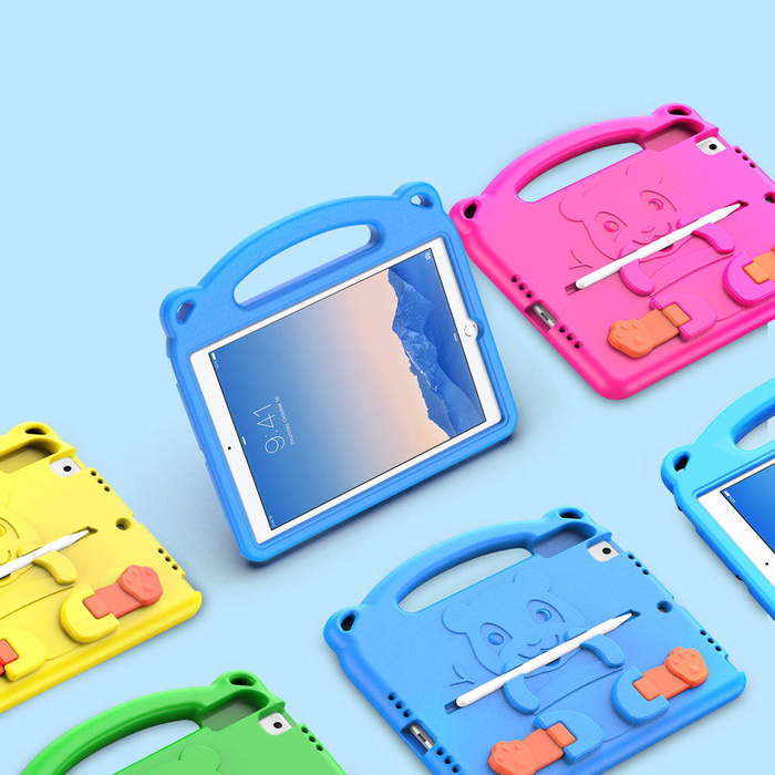 Dux Ducis Panda Safe for Children Dětské měkké pouzdro pro iPad 9,7'' 2018 / iPad 9,7'' 2017 s držákem pera žluté