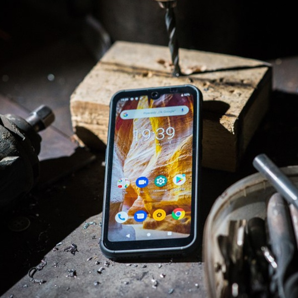 Maxcom MS572 DualSim černá/černá