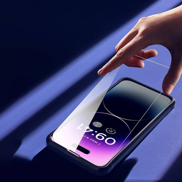 Cristal templado de pantalla completa Baseus para iPhone 14 Pro con filtro anti luz azul y cubierta de altavoz de 0,3 mm + marco de montaje