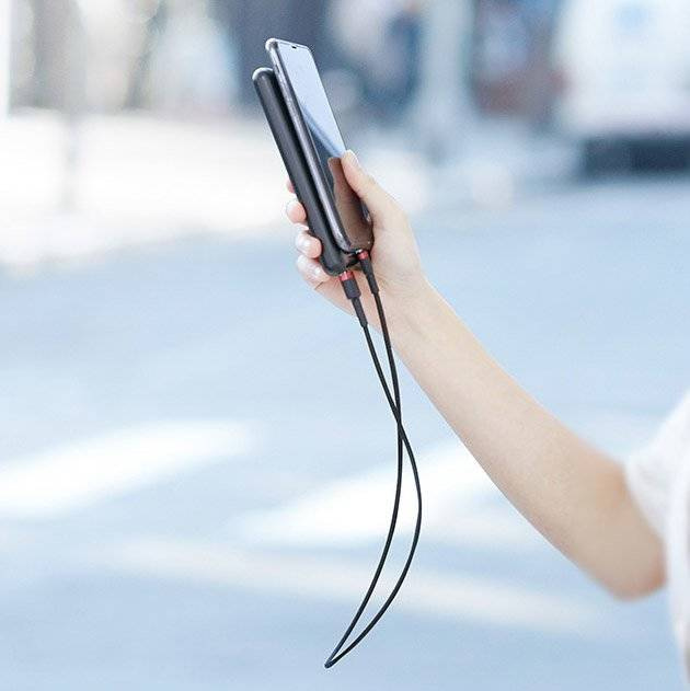 Cavo Baseus Cafule Cavo in nylon resistente USB / USB-C QC3.0 2A 3M rosso (CATKLF-U09)