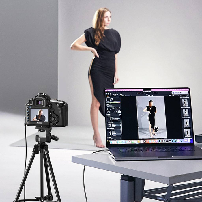 Cavo Ugreen angolato USB tipo C - USB tipo C per ricarica 60W / trasmissione dati con supporto per occhiali VR (es. Oculus Quest 2) 5m nero (US551)