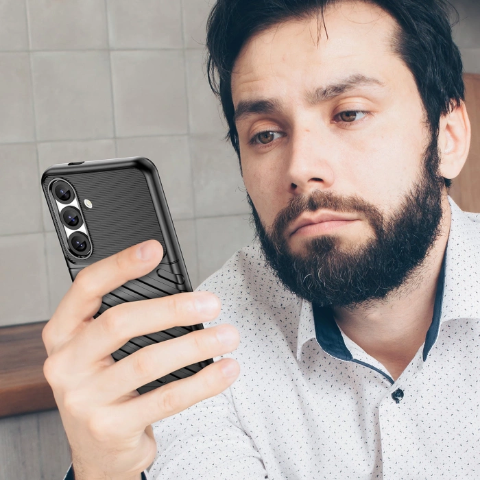 Thunder Case Samsung Galaxy S25 Silicone Armored Case Black