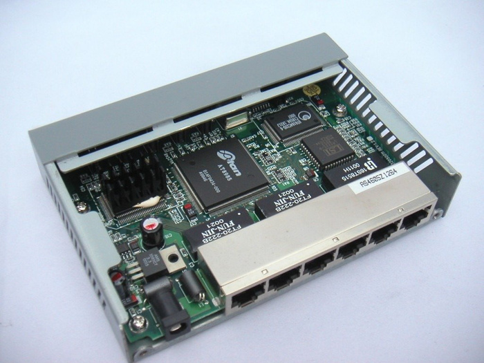 Switch 5 Port Metal High QUALITY