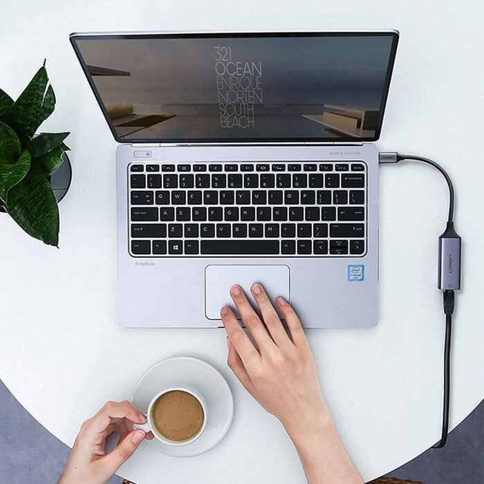 Ugreen externí síťový adaptér RJ45 - USB typu C (1000 Mbps / 1 Gbps) Gigabit Ethernet šedý (CM199)