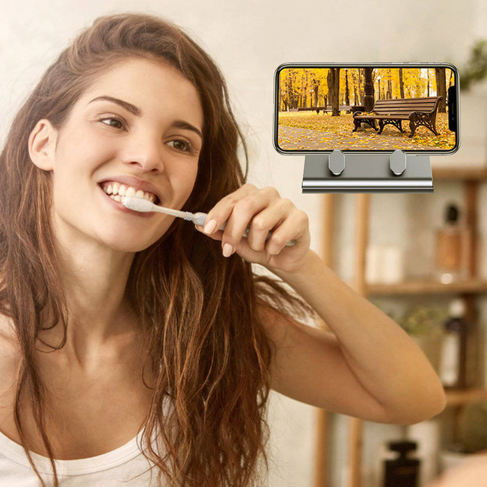 Ugreen kovový nástěnný držák pro smartphone tablet černý (LP193)