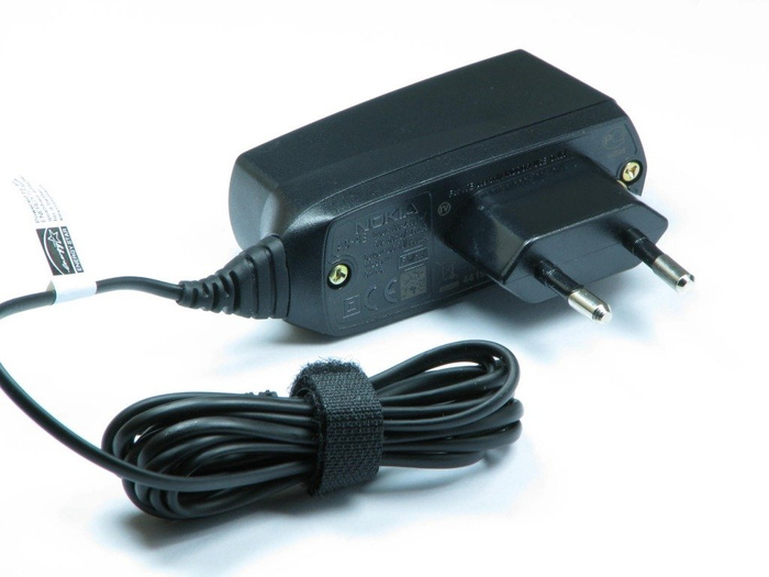 Caricatore NOKIA 6300 N8 E51 E52 E71 E65 N73 N95 AC-4E Network Original New