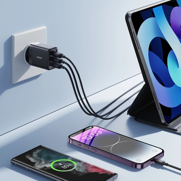 Joyroom JR-TCN02 3xUSB-A 12W 3,4A síťová nabíječka - černá