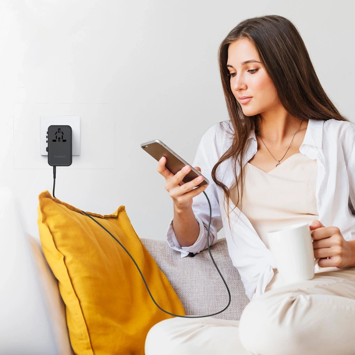 Choetech PD5021 45W EU / US / AUS / UK travel adapter with built-in cable USB-C - black