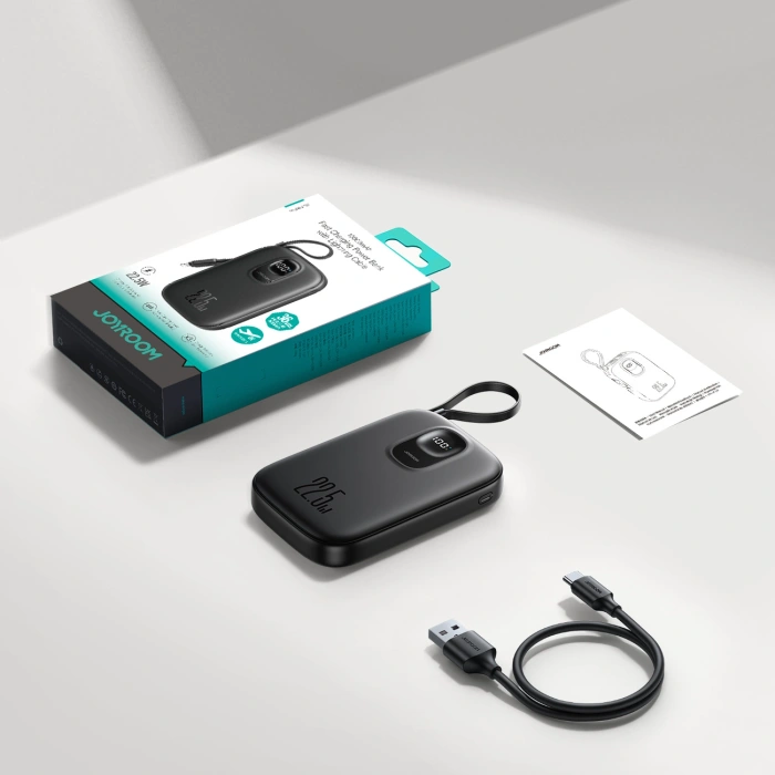 Powerbank Joyroom JR-PBF18 22.5W 10000mAh z wbudowanym kablem Lightning + kabel USB-C 0.25 cm  - czarny
