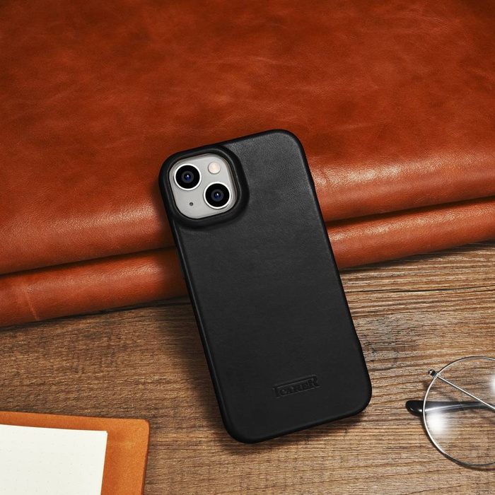 iCarer CE Oil Wax Premium Leather Folio Case Funda de cuero para iPhone 14 Plus Flip Magnetic MagSafe Black (AKI14220707-BK)