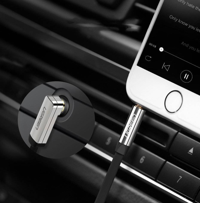 Câble plat coudé Ugreen Câble audio AUX mini-jack 3,5 mm 0,5 m noir (AV119 10596)